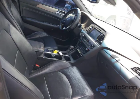 2015 Hyundai Sonata Limited 2.0T z USA, uszkodzony, nr VIN 5NPE34AB1FH109311